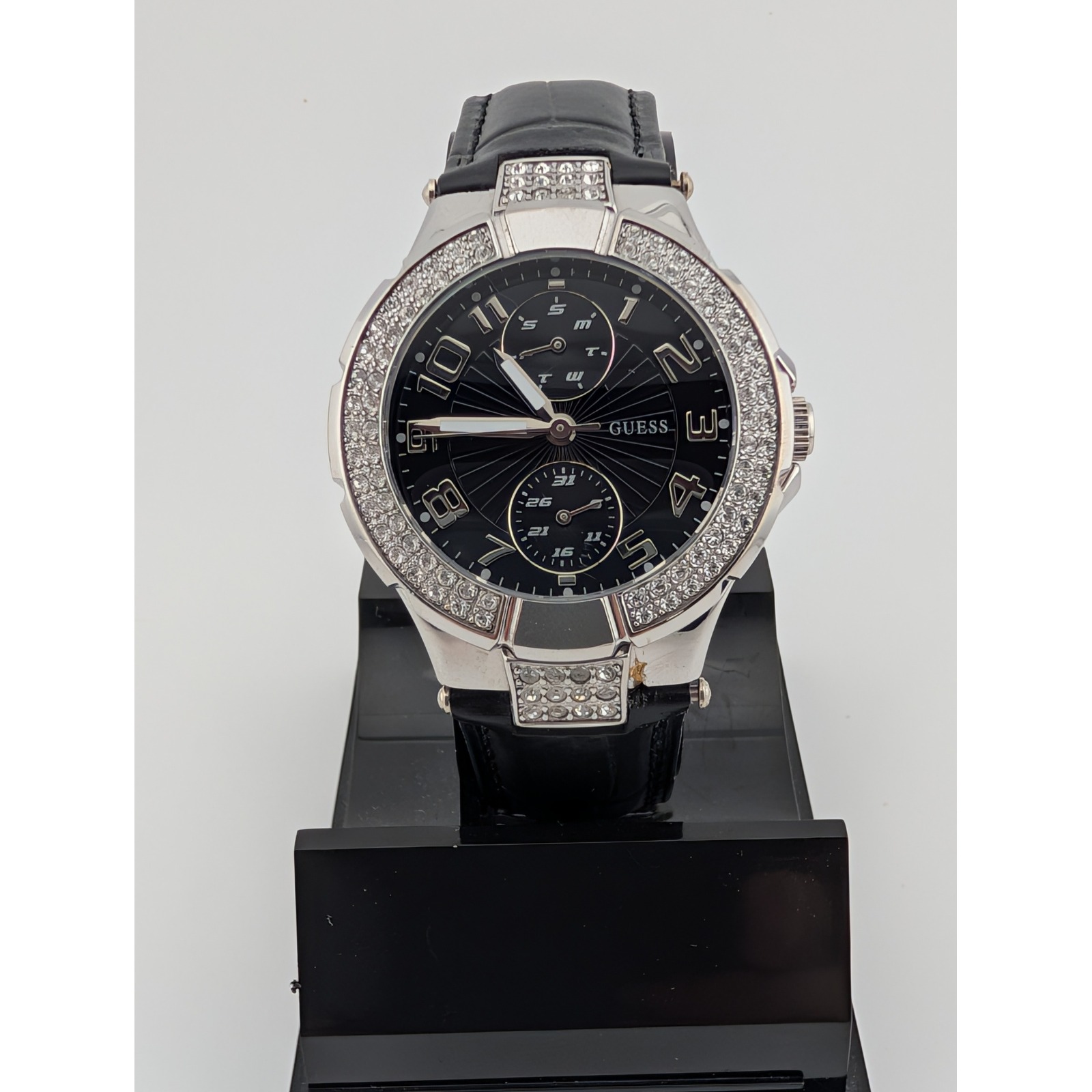Guess Waterpro Black Dial Crystal Bezel Subdial Watch U10580l2 36mm